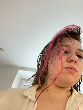 SuzieMurray online show from 10-04-25, 11:08