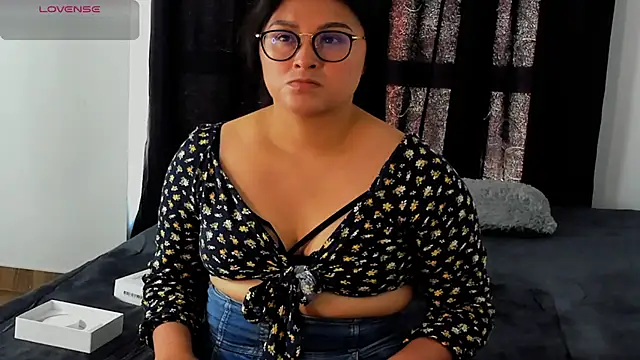 Snapshot of lorymoon chatting on 12-14-24, 06:41 lorymoon online show from 12-14-24, 06:41