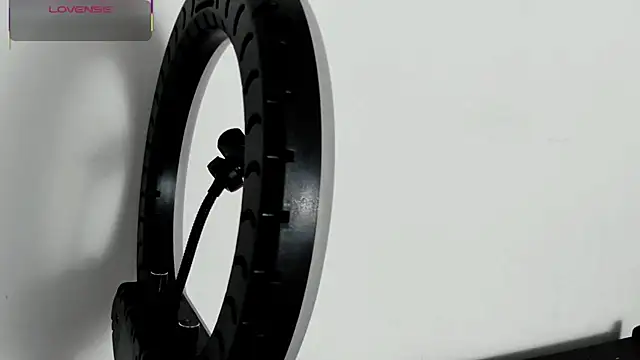 Snapshot of lorymoon chatting on 02-24-25, 07:09 lorymoon online show from 02-24-25, 07:09