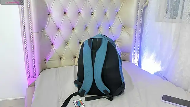 AlexaFoxy18 online show from 10-01-25, 07:03