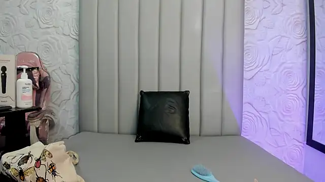 AlexaFoxy18 online show from 02-20-26, 07:32