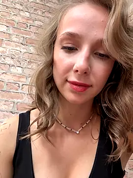 CaseyStar online show from 09-10-25, 12:49