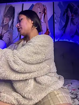 Im Little online show from 12-10-24, 03:09