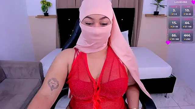 Snapshot of Kendra_Kait chatting on 10-03-25, 12:02 Kendra Kait online show from 10-03-25, 12:02