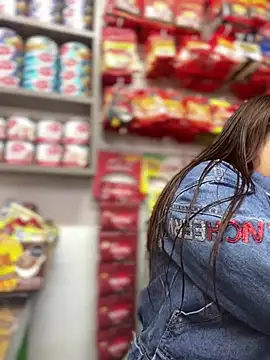 Snapshot of Tatiana_O chatting on 01-14-25, 01:28 Tatiana O online show from 01-14-25, 01:28