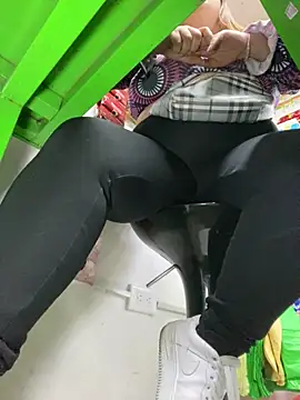 Snapshot of Tatiana_O chatting on 01-15-25, 10:46 Tatiana O online show from 01-15-25, 10:46