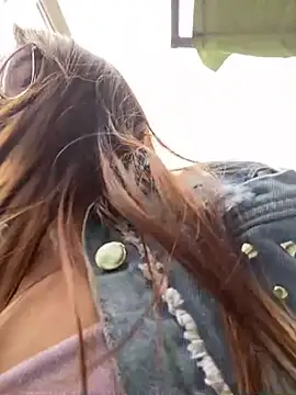 Snapshot of Tatiana_O chatting on 01-28-25, 04:19 Tatiana O online show from 01-28-25, 04:19