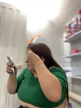 Snapshot of Tatiana_O chatting on 02-04-25, 03:15 Tatiana O online show from 02-04-25, 03:15