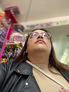 Snapshot of Tatiana_O chatting on 02-10-25, 01:11 Tatiana O online show from 02-10-25, 01:11