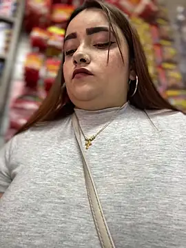 Snapshot of Tatiana_O chatting on 02-21-25, 08:05 Tatiana O online show from 02-21-25, 08:05