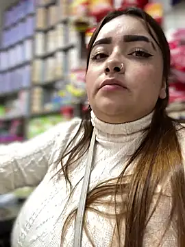 Snapshot of Tatiana_O chatting on 03-06-25, 07:21 Tatiana O online show from 03-06-25, 07:21