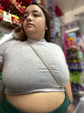 Snapshot of Tatiana_O chatting on 03-12-25, 01:08 Tatiana O online show from 03-12-25, 01:08