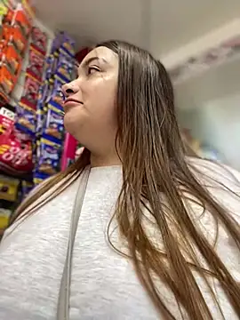 Snapshot of Tatiana_O chatting on 03-19-25, 01:07 Tatiana O online show from 03-19-25, 01:07