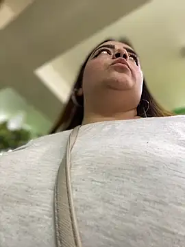 Snapshot of Tatiana_O chatting on 03-19-25, 07:27 Tatiana O online show from 03-19-25, 07:27