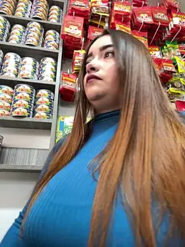 Snapshot of Tatiana_O chatting on 09-21-25, 01:24 Tatiana O online show from 09-21-25, 01:24