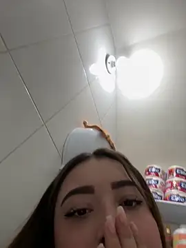 Snapshot of Tatiana_O chatting on 09-22-25, 06:10 Tatiana O online show from 09-22-25, 06:10