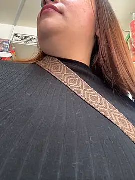 Snapshot of Tatiana_O chatting on 11-29-25, 02:42 Tatiana O online show from 11-29-25, 02:42