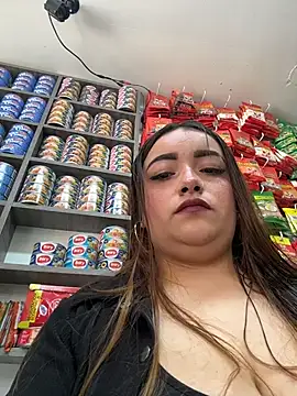 Snapshot of Tatiana_O chatting on 12-01-25, 03:39 Tatiana O online show from 12-01-25, 03:39