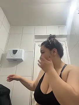 Snapshot of Tatiana_O chatting on 12-04-25, 04:05 Tatiana O online show from 12-04-25, 04:05