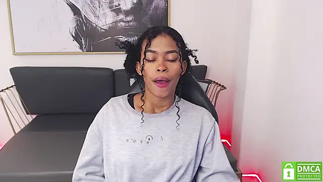 Shenna brunette  online show from 01-22-25, 01:11