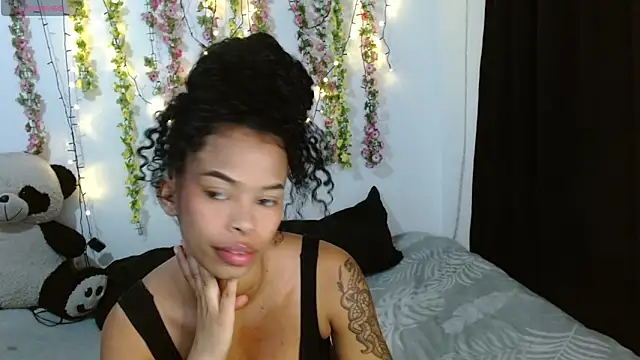 Shenna brunette  online show from 10-04-25, 09:02