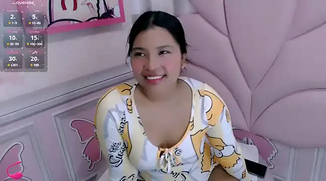 Snapshot of lauren_sofia19 chatting on 12-04-24, 09:40 lauren sofia19 online show from 12-04-24, 09:40