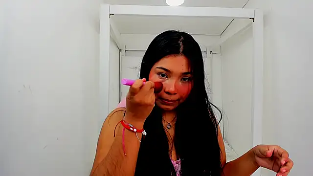 Snapshot of lauren_sofia19 chatting on 02-25-25, 06:31 lauren sofia19 online show from 02-25-25, 06:31