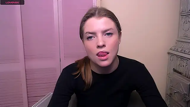 MissOliviaa  online show from 12-22-24, 10:38
