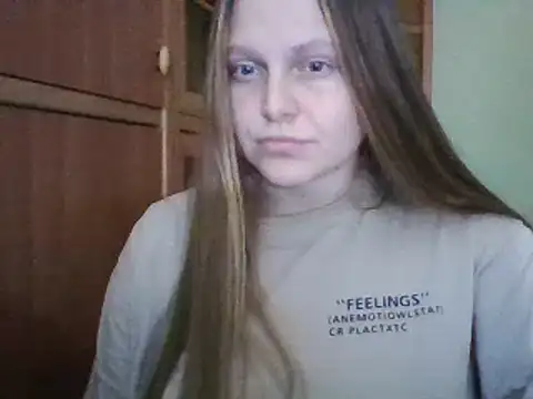 Evasapples online show from 12-12-24, 05:37