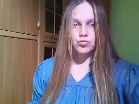 Evasapples online show from 12-13-24, 08:58