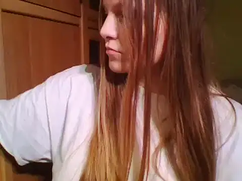 Evasapples online show from 12-22-24, 08:14