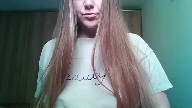 Snapshot of Evasapples chatting on 01-11-26, 04:56 Evasapples online show from 01-11-26, 04:56