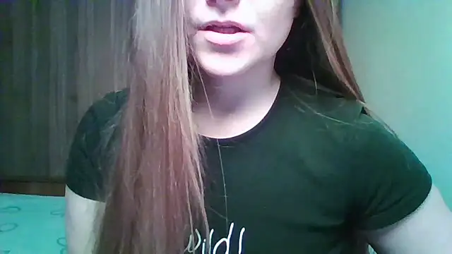 Snapshot of Evasapples chatting on 02-05-26, 06:01 Evasapples online show from 02-05-26, 06:01