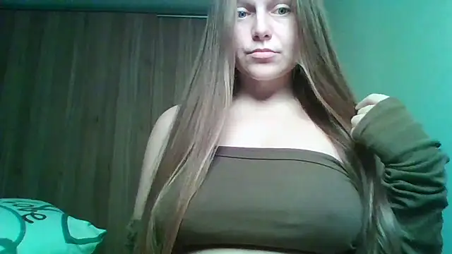 Snapshot of Evasapples chatting on 02-07-26, 02:43 Evasapples online show from 02-07-26, 02:43