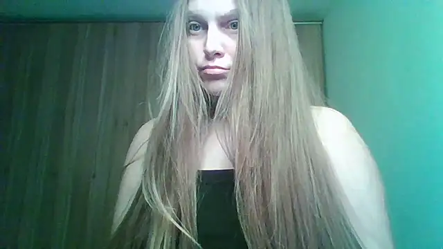 Snapshot of Evasapples chatting on 02-12-26, 10:16 Evasapples online show from 02-12-26, 10:16