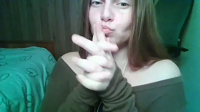 Snapshot of Evasapples chatting on 02-18-26, 10:06 Evasapples online show from 02-18-26, 10:06