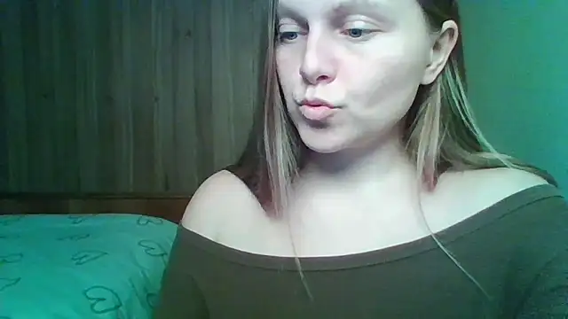 Snapshot of Evasapples chatting on 02-25-26, 06:50 Evasapples online show from 02-25-26, 06:50