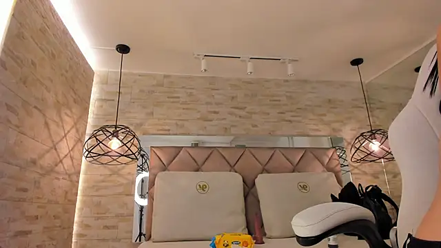 dorothy vegga online show from 02-14-25, 07:28