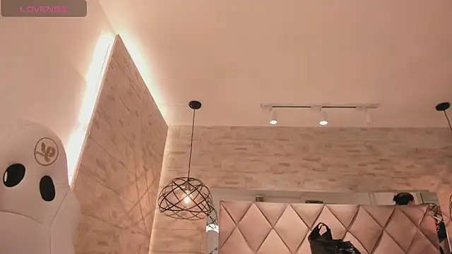 dorothy vegga online show from 03-14-25, 02:42