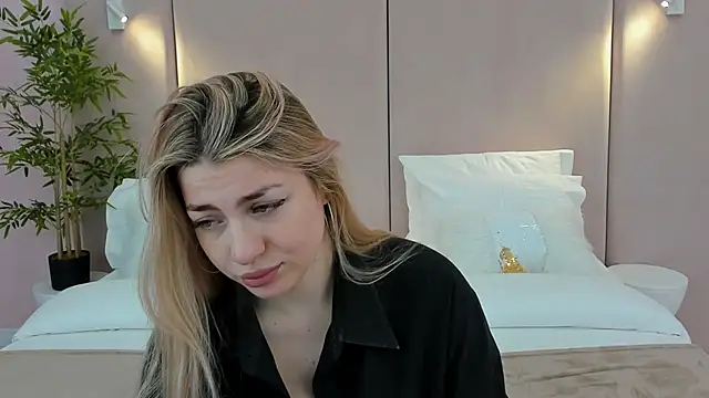 HelenaMorgan online show from 02-05-25, 03:02