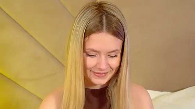 MilanaBalmain online show from 01-13-26, 04:29