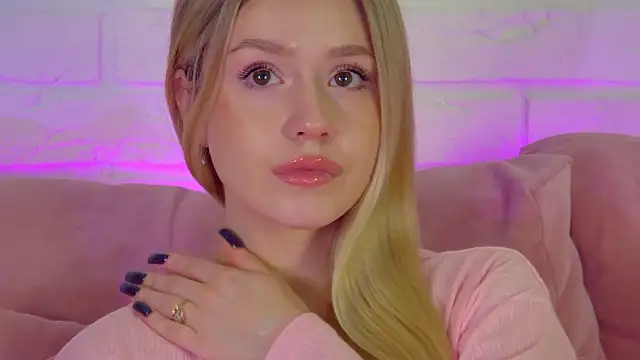 MilanaBalmain online show from 01-17-26, 04:28