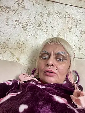 Gardener of Illusions online show from 03-09-25, 01:35