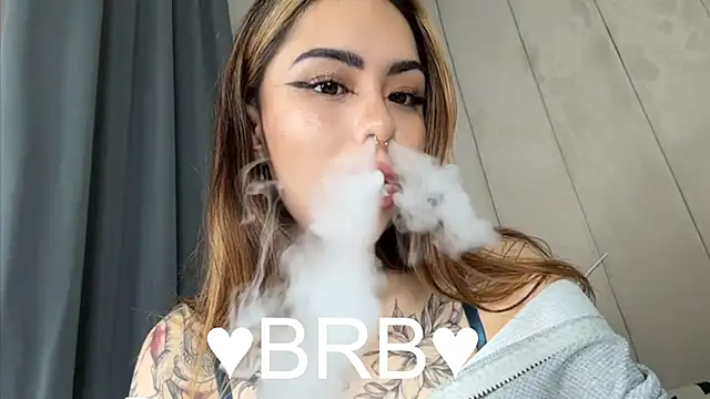 baby  kim online show from 10-21-25, 08:09