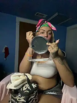 y0urlilgf online show from 12-04-24, 11:13