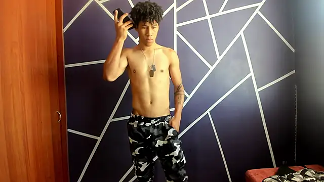 Snapshot of Pendragon1224 chatting on 01-12-25, 03:25 Pendragon1224 online show from 01-12-25, 03:25