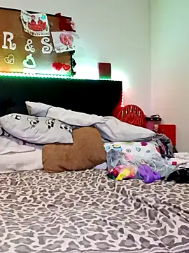 kittymorenita26 online show from 12-11-24, 11:00