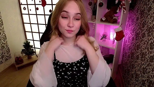 LianaBright online show from 01-16-25, 01:58