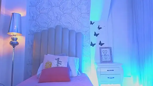 samanta william online show from 10-14-25, 03:40