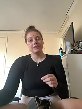 Krystal Tx online show from 03-19-25, 11:39